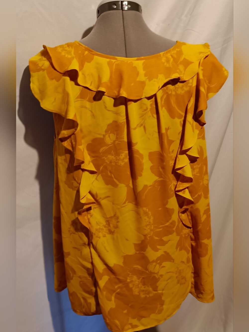 🥬Worthington Women's Gold Yellow Floral Ruffle Blouse – Size Large - Picture 4 of 11